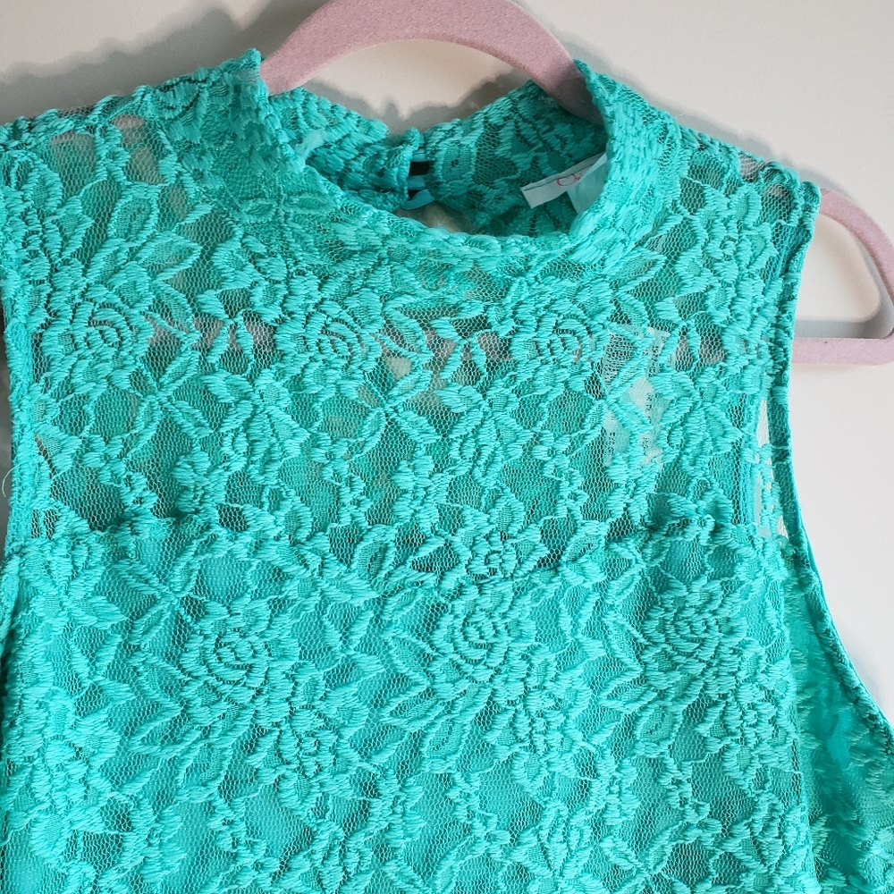 Dress - Picture 3 of 4